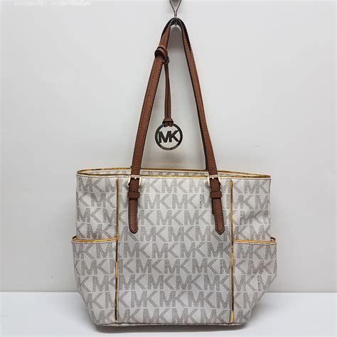 michael kors vanilla signature specchio frame out large ns tote|Women's Tote Bags .